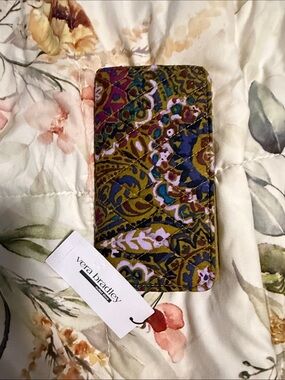 Vera Bradley Olive Green Quilted Phone Wallet with Floral Trim